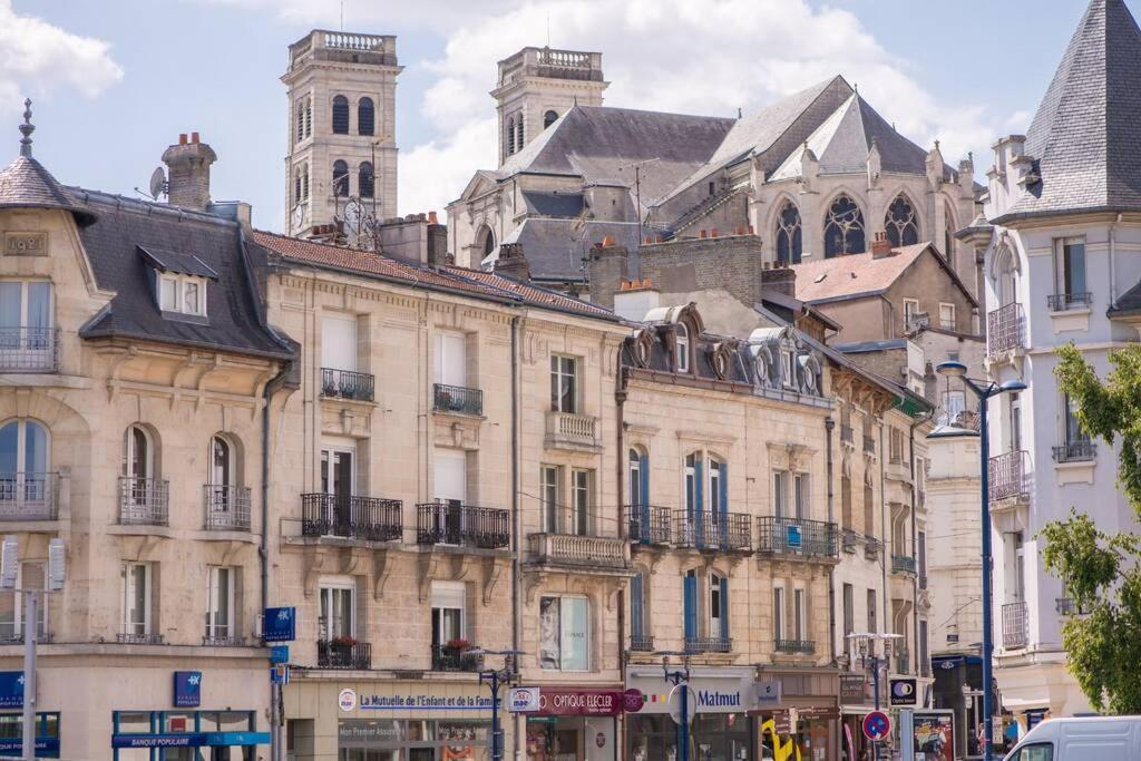 Studio Meuble Verdun - 3Eme Etage, Verdun エクステリア 写真